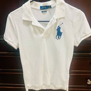 Cute shirt in perfect condition